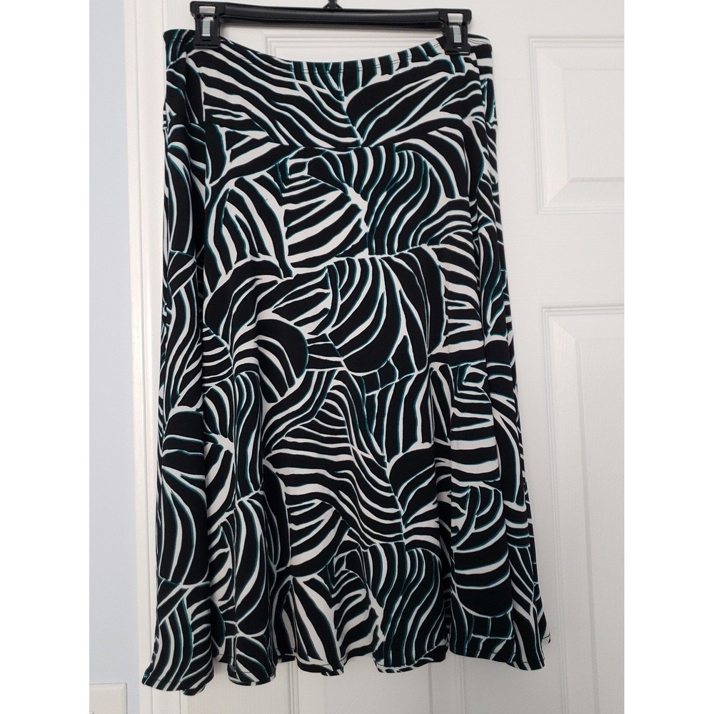 Womans Skirt Size Medium Knee Length